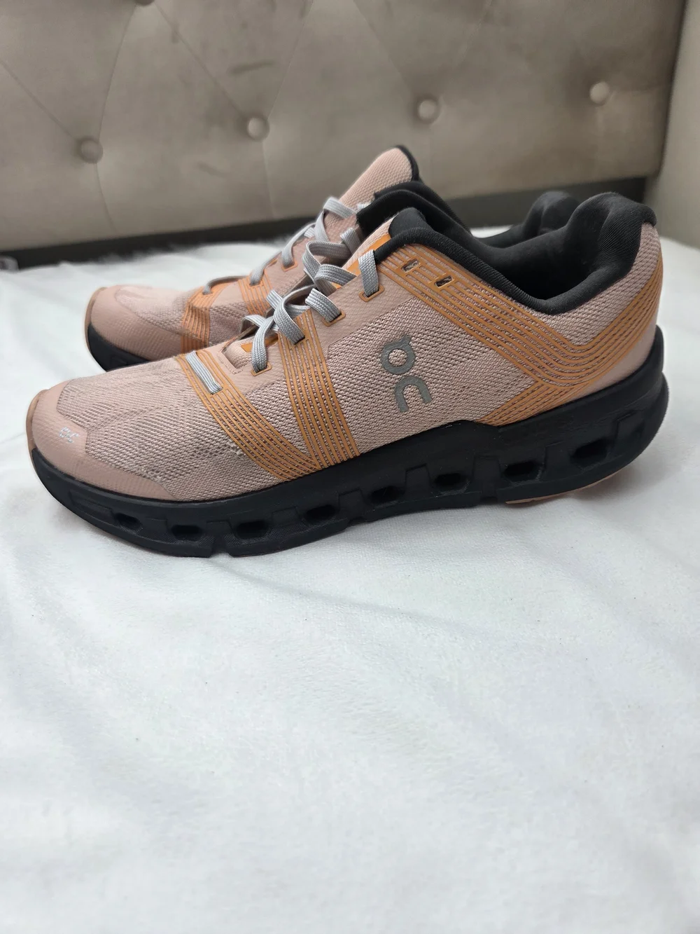On Cloudgo Women’s 9.5 Rose Magnet Orange Running Shoes CloudTec Sneakers